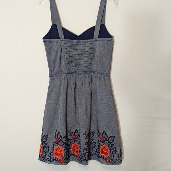 WOMEN'S "Mi Ami" Chambray Blue, Embroidered, Short Sleeveless Dress; Size XS - Picture 3 of 6